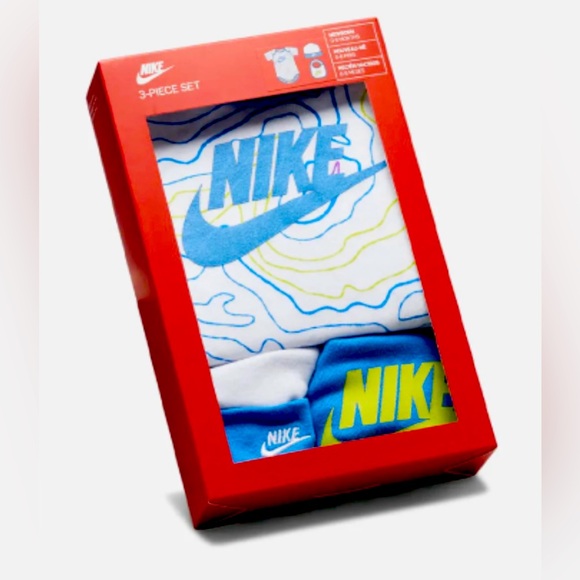 NEW NWT NIB Nike Baby Boys 3 Piece Set Bodysuit Bib Booties Newborn 6 -12 Months - Picture 1 of 2